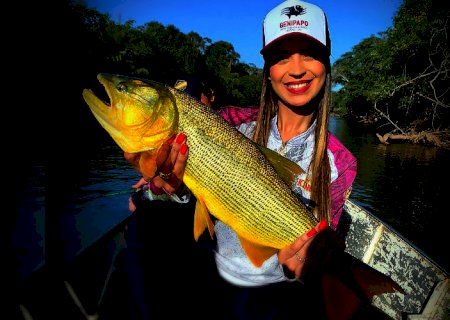 Influenciadoras se unem e promovem pesca noturna feminina no Rio Aquidauana