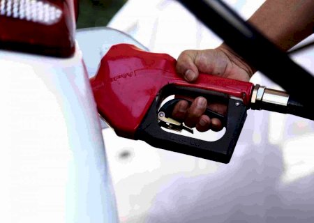 Em meio a protestos contra ICMS alto, consumo de gasolina no Estado é o menor em 10 anos