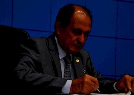 Deputado estadual Zé Teixeira reivindica ciclovia e pavimentação asfáltica em bairros de Itaporã