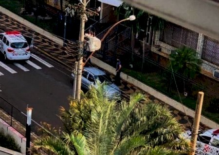 Aluno de 13 anos é preso ao invadir escola com arma de pressão e explosivos