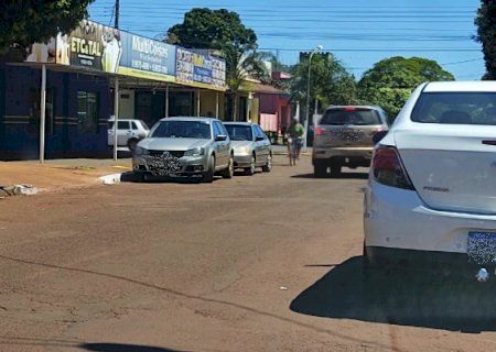 Terça-feira amanhece com super lua no céu e tempo aberto em Itaporã