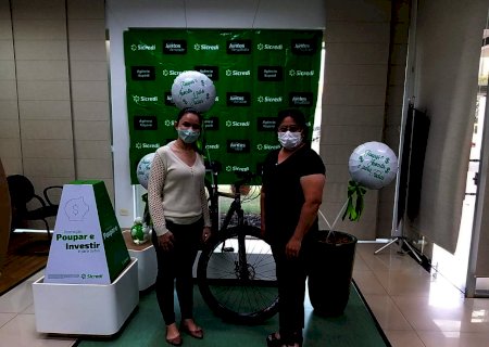 Sicredi Centro-Sul MS sorteia prêmio para associado de Itaporã (Vídeo e Fotos)