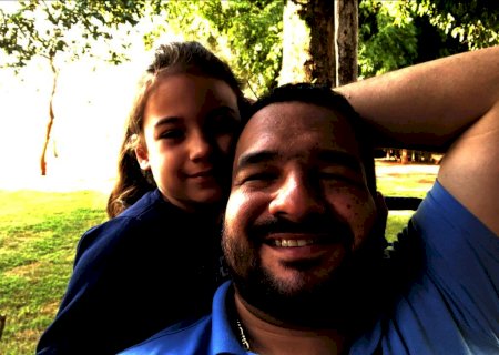Completando idade nova hoje (28/06) o ex-vereador de Itaporã Andrézão e sua filha Maria Clara