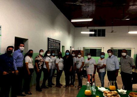 Itaporã: Sinsemi promove encontro entre os ACS E ACE com a Deputada Federal Rose Modesto