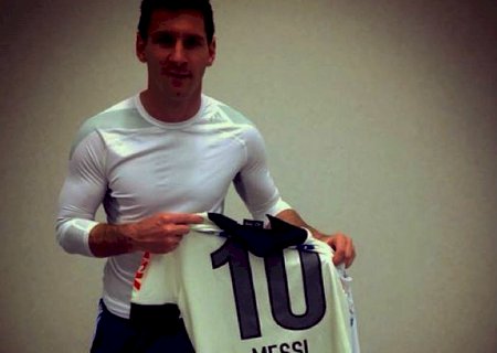 "Oi, sumido!", brinca Corinthians após saída de Messi do Barcelona; veja reações dos torcedores