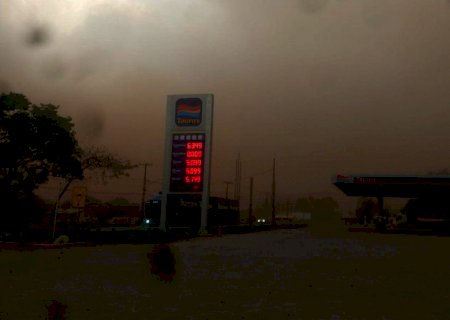 Tempestades de poeira voltam a causar estragos em estados do Brasil e deixam quatro mortos