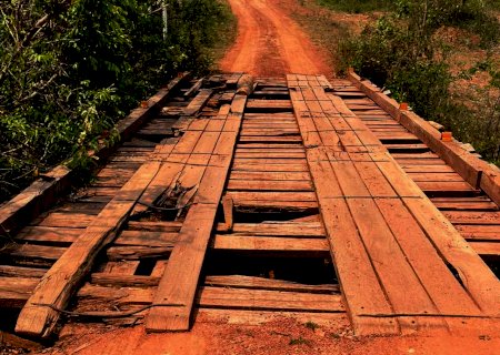 Barbosinha pede recuperação de ponte e estrada que dá acesso a propriedades rurais