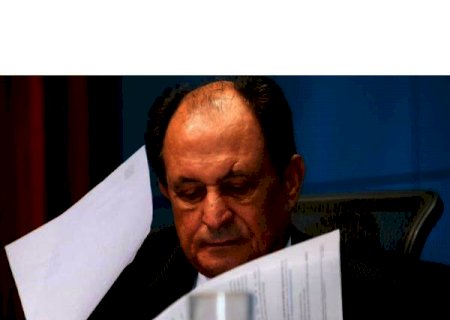 Teixeira solicita reforma geral em Escola de Itaporã