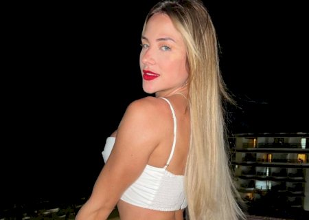 De biquíni, Gabi Martins exibe corpaço e manda suposta indireta na web: “Ninguém segura”