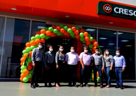 Prefeito Marcos Pacco participa da inauguração da nova Agência Cresol em Itaporã