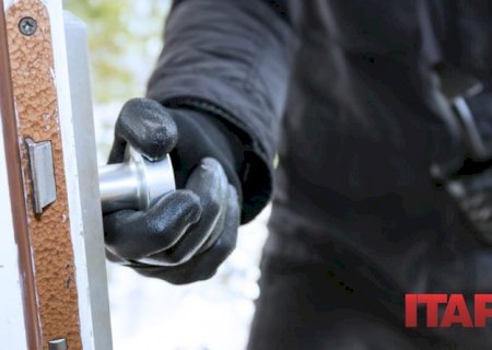 Residência tem porta arrombada e objetos furtados em Itaporã