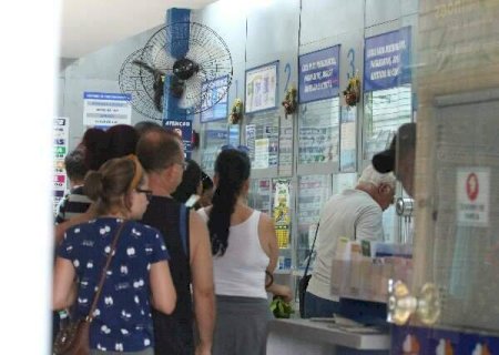 Acumulada, Mega-Sena desta quarta-feira pode pagar at&eacute; R$ 57 milh&otilde;es
