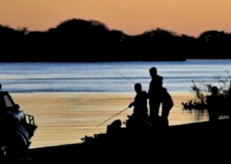 Pescadores têm licenças suspensas para investigação