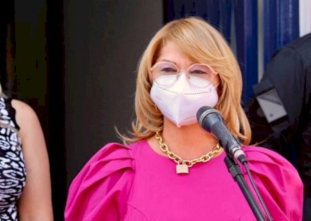 Presidente de hospital chama prefeita de Sidrolândia de 'galinha choca'; caso revolta