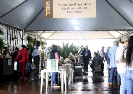 Agricultores familiares expõem trabalhos na Tecnofam