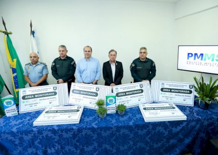 Sistema Famasul entrega 1,5 mil placas ao 'Programa Campo Mais Seguro'