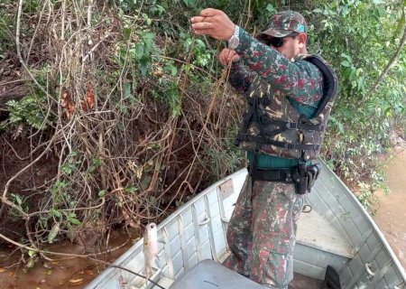 PMA apreende petrechos proibidos no Rio Dourados durante operação