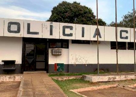 Motorista é sequestrado durante roubo de carro por bandidos e abandonado em estrada vicinal