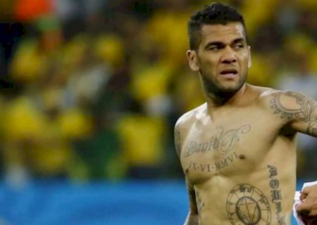 Daniel Alves é transferido de presídio por motivos de 'segurança e convivência'