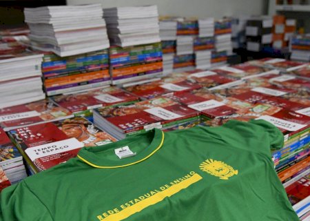 Com a entrega do kit escolar Rede Estadual prepara início das aulas
