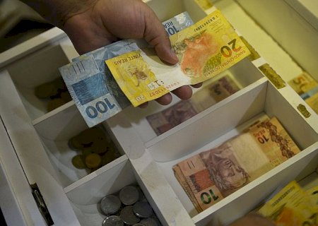 Mercado financeiro eleva projeção da inflação de 5,74% para 5,78%