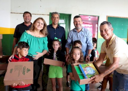 Prefeitura de Itaporã entrega Kits Escolares aos alunos da REME