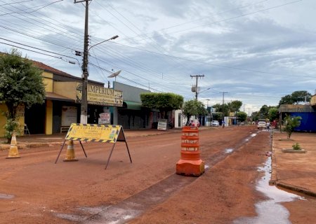 Avançam as obras da rede de esgoto em Itaporã