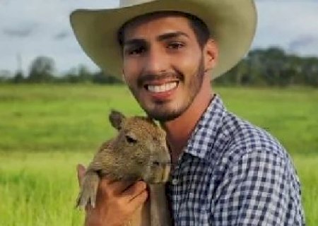 Amigo de capivara: agricultor influencer recebe multa de R$ 17 mil do Ibama