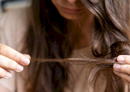 Confira 5 hábitos que deixam os cabelos fracos e quebradiços