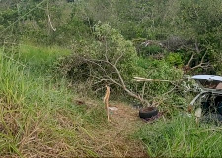 Vídeo de um dos veículos envolvidos em acidente onde duas pessoas morreram no município de Itaporã