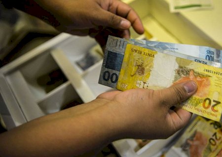 Lula envia ao Congresso projeto de valorização do salário mínimo