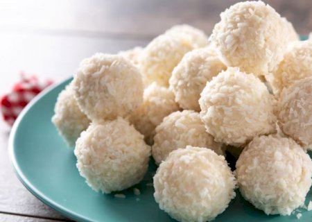 Aprenda a fazer beijinho sem leite condensado com apenas 3 ingredientes