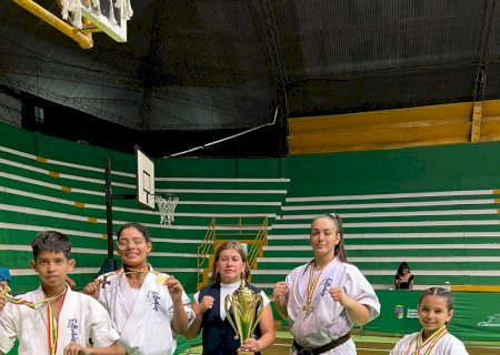 Atletas de Dourados conquistam pódios em campeonato sul-americano de karatê