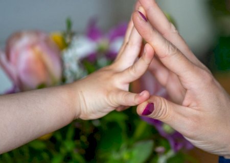 11 milhões de mulheres criam sozinhas os filhos