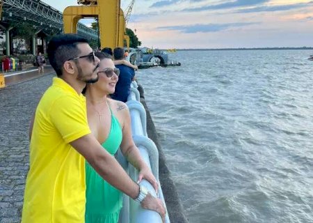 Pedido de casamento em barco foi 'loucura' ap&oacute;s 20 dias de namoro