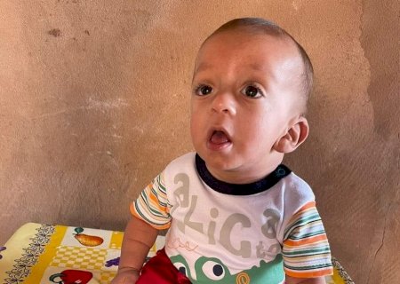 Solteira e desempregada, mãe pede ajuda para tratamento de filho com síndrome rara