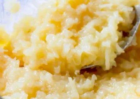 Com 4 ingredientes, faça uma cocada de micro-ondas rápida e deliciosa