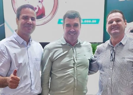 Pré-candidato a prefeito de Itaporã se destaca em evento sobre suinocultura em MS (Veja Fotos)