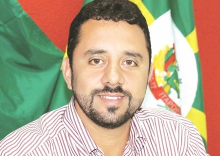 TJMS absolve ex-prefeito Wallas Milfont em acusação de improbidade por dispensas de licitações de obras de reformas de prédios