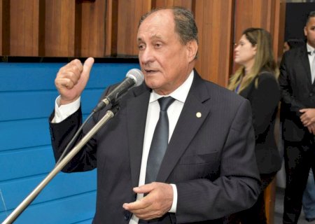 Zé Teixeira propõe distribuição de medidores de glicemia