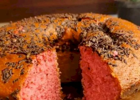 Misture farinha de trigo com gelatina e faça um bolo delicioso