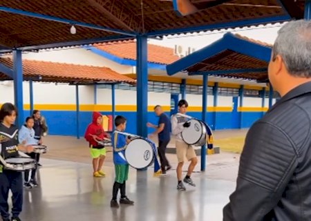 Tiago Carbonaro defende resgate do desfile cívico e fanfarra no 7 de Setembro em Itaporã (Vídeo)