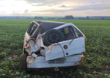 Itaporã: Motorista fica ferido após capotamento entre distrito de Montese e Santa Terezinha