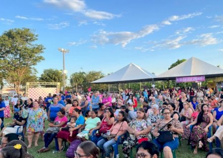 Mais de 700 pessoas prestigiam o evento “Mulheres que Transformam' em Itaporã (Fotos)