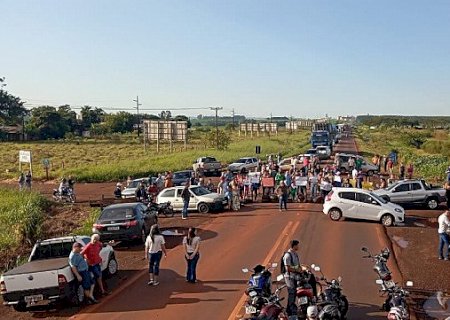 BR-163 é liberada após reunião ser marcada para amanhã em Dourados