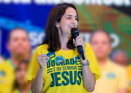 Pré-candidata ao Senado, Gianni critica escândalo no INSS e cobra respostas para aposentados