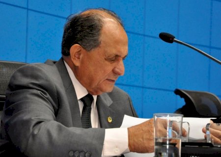 Zé Teixeira reivindica melhorias estruturais em Dourados