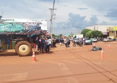 Acidente fatal entre pulverizador e motocicleta deixa uma vítima em Nova Itamarati