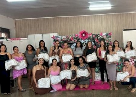 Douradina - Governo Municipal realiza mais um Encontro Mensal das Gestantes com palestra sobre saúde mental