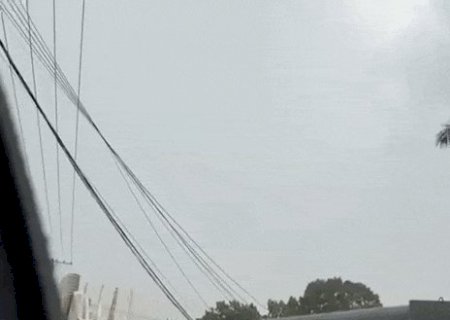 Temporal com granizo atinge bairros de Campo Grande na tarde de Finados